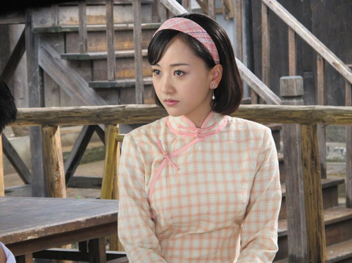 杨蓉《锁梦楼》饰演周晴