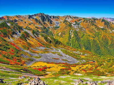 日本 岐阜県 北アルプス深部 野口五郎岳 黄葉 紅葉 彩の水晶 