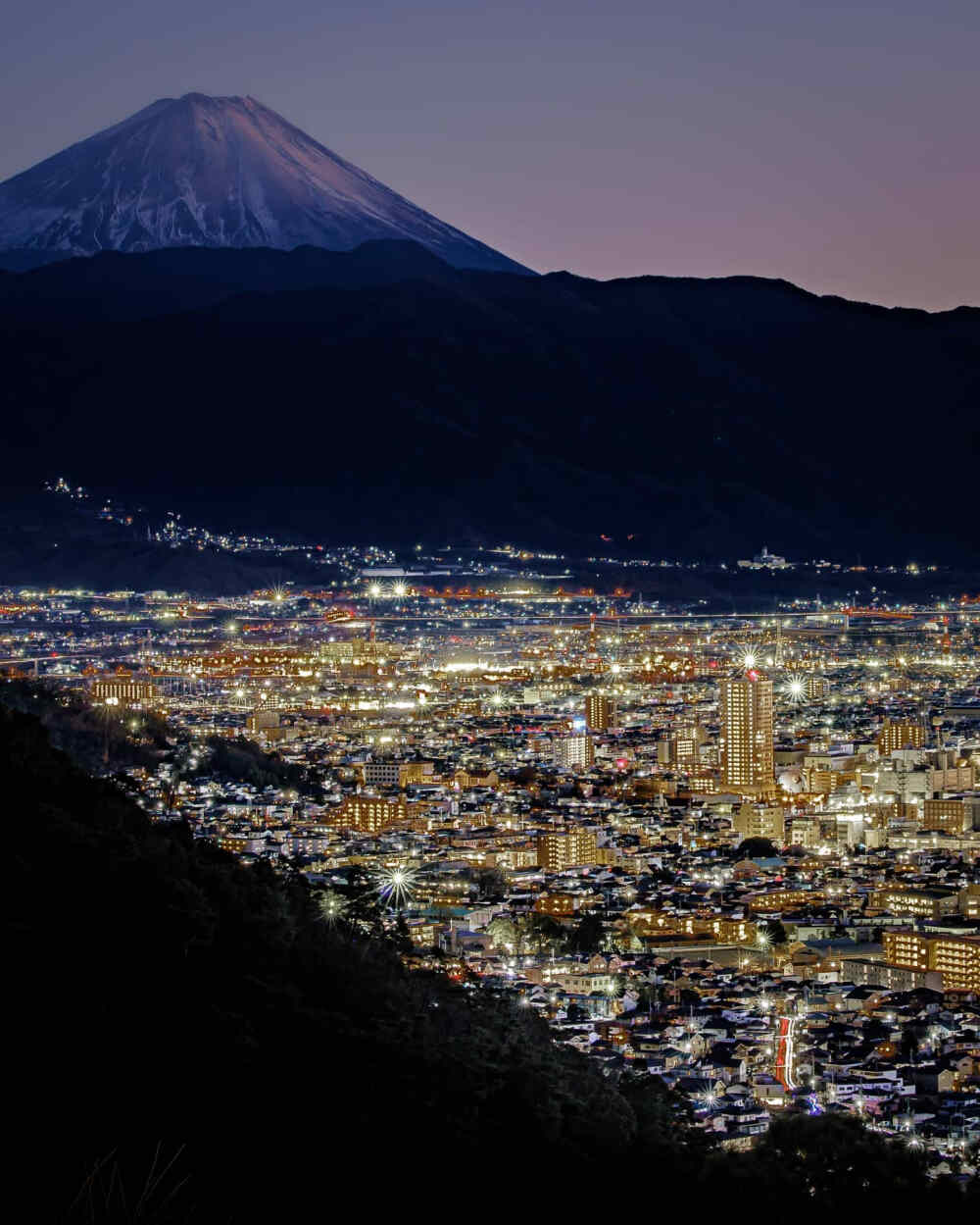 日本 山梨県 富士山 夜景 