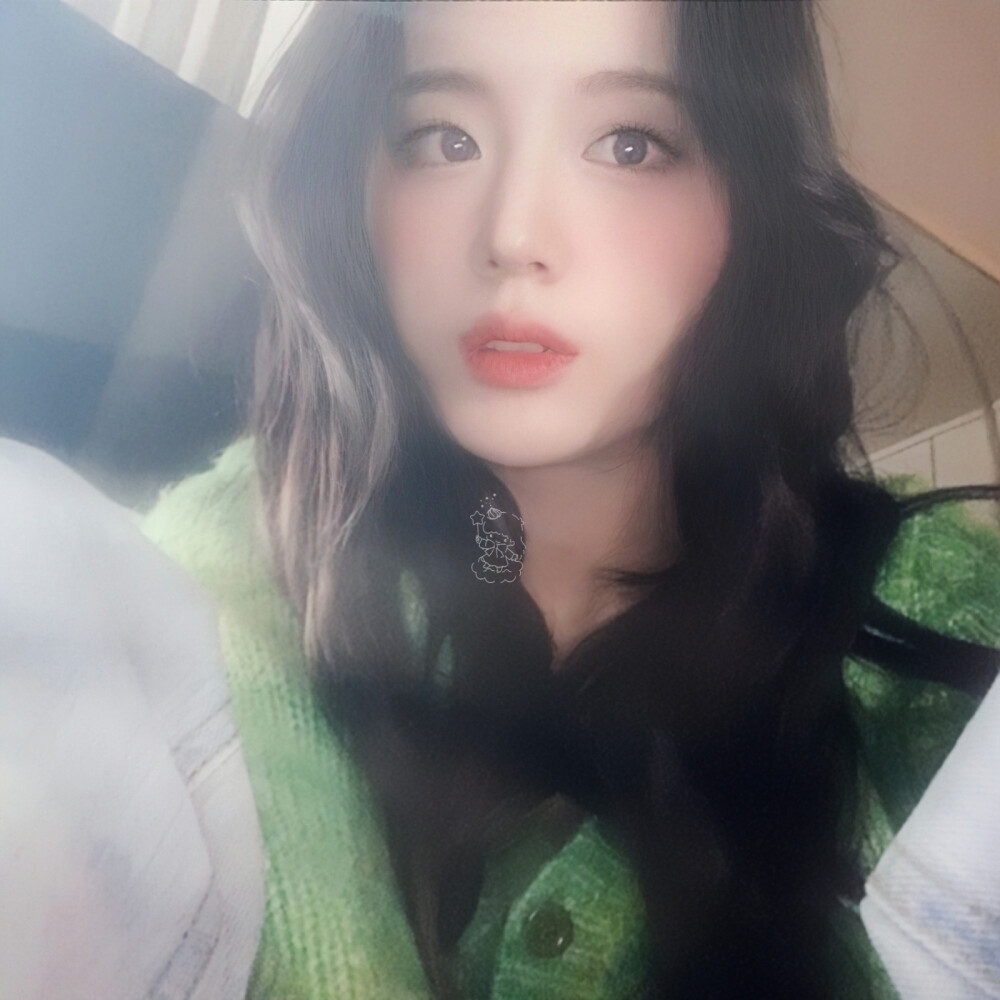 爱豆头像｜formis_9张圭悧
自拍｜头像
自调｜自修
涂鸦绘本｜无水印
禁二改｜商用｜二传需标明我的id｜违者必究