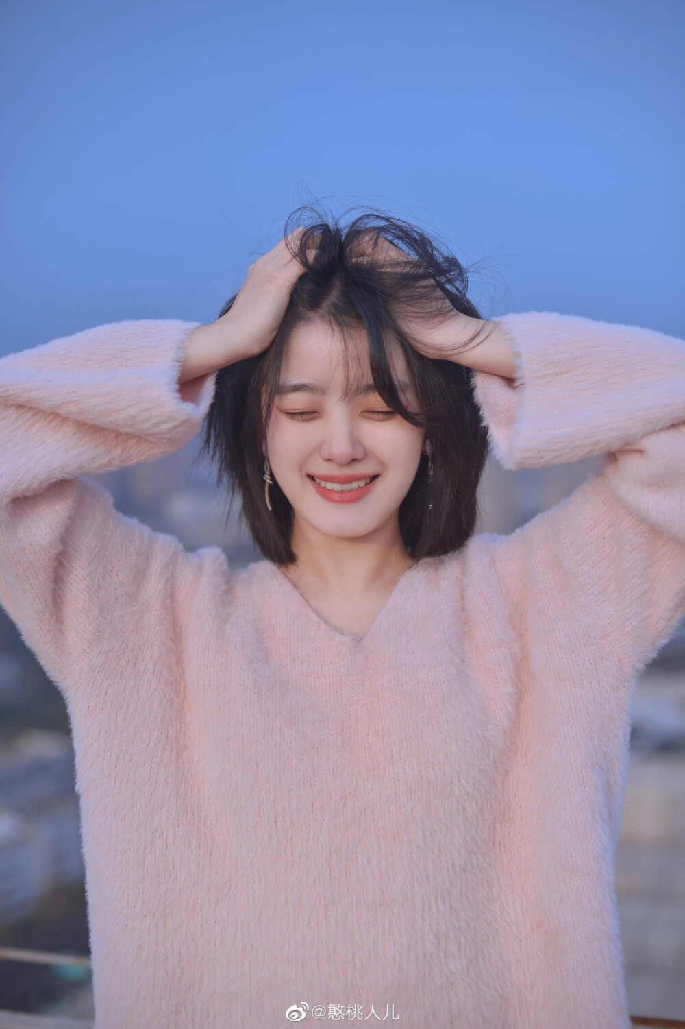 "我梦寐以求,是真爱和自由" cr@憨桃人儿