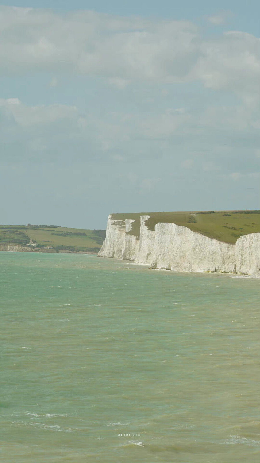 高级感壁纸 ｜ 小清新壁纸 ｜ 素质拿图
适合春天的绿色系～