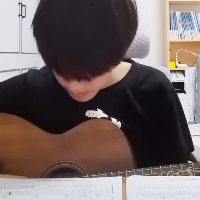 日历还要翻几页才能见到你