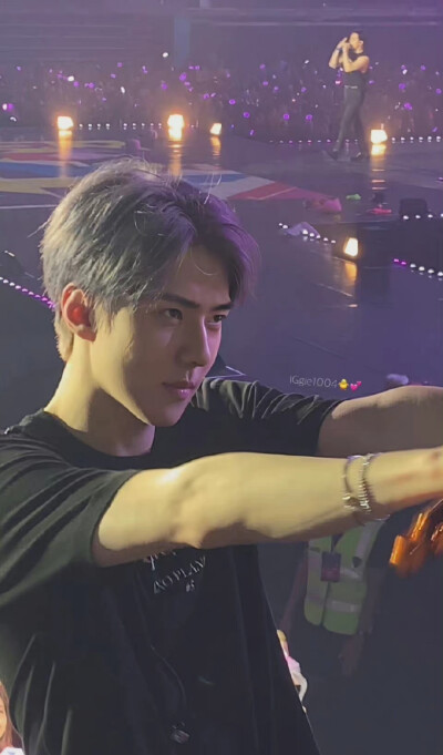 吴世勋 SEHUN