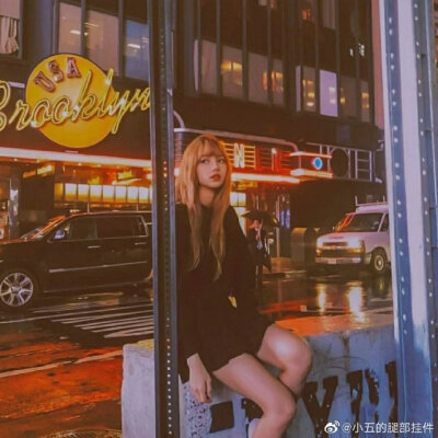 BLACKPINK LISA lalisa manobal