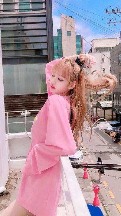 BLACKPINK LISA lalisa manobal