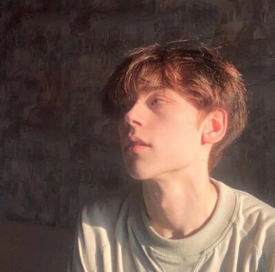 孤独像无人送粥的重感冒