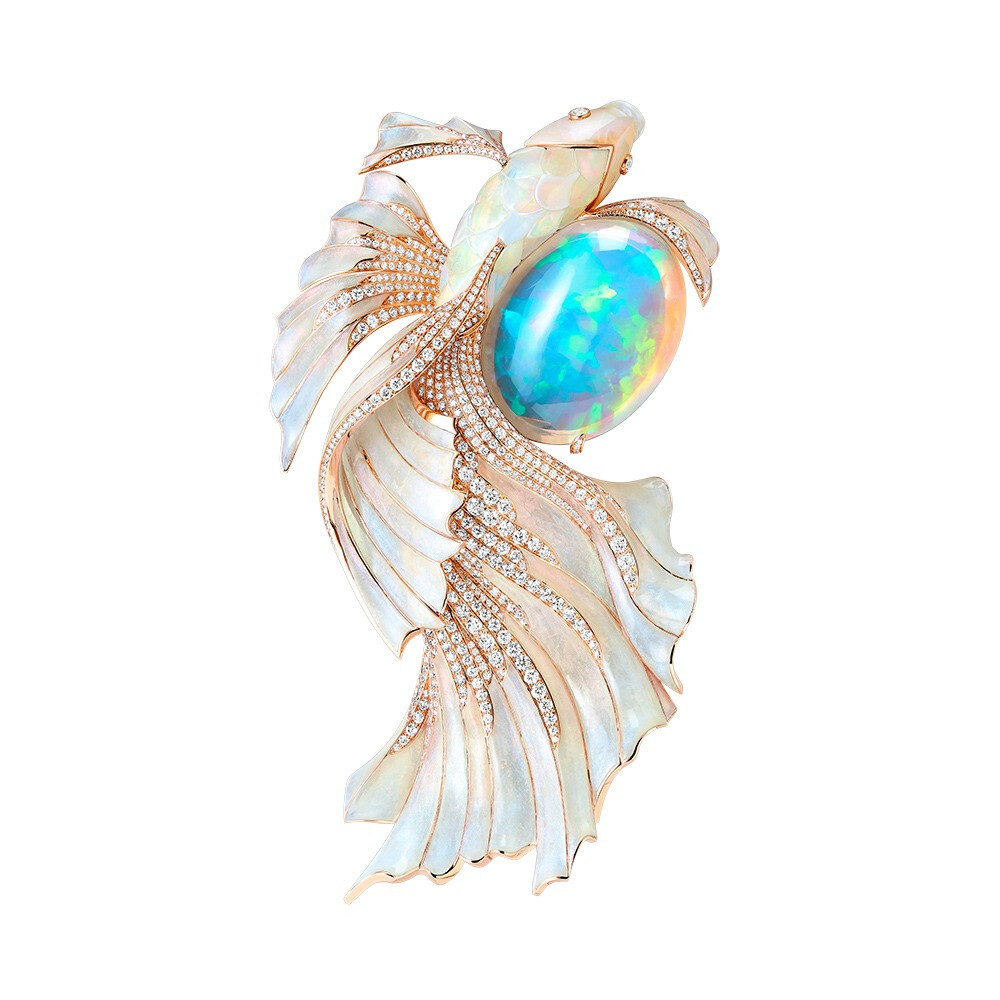 boucheron 宝狮龙 高级珠宝系列「holographique」意为「全息光影」