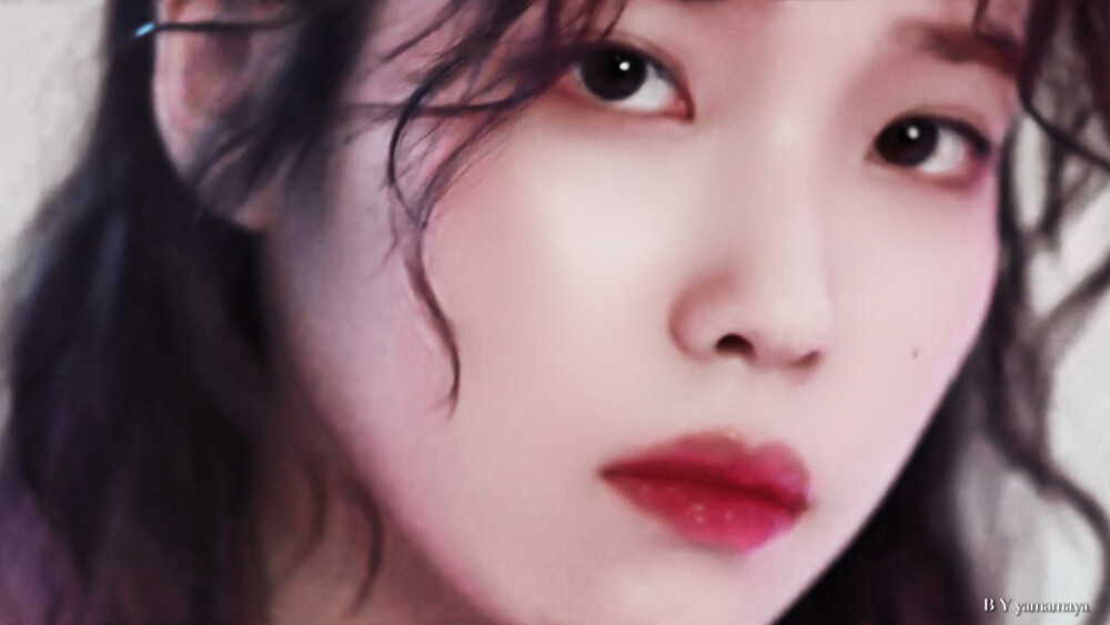  IU 李知恩
原截：阿雨