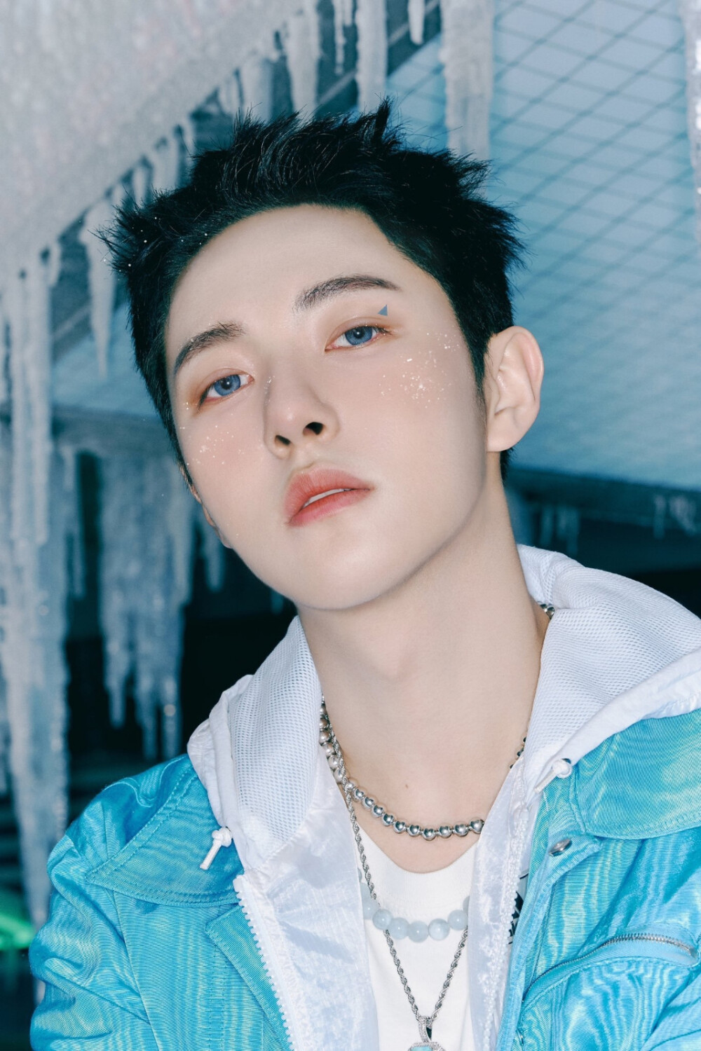 微博@完小完aho 黄仁俊