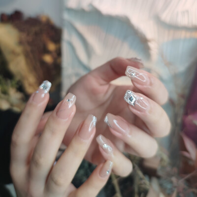 新美甲太好看啦！！