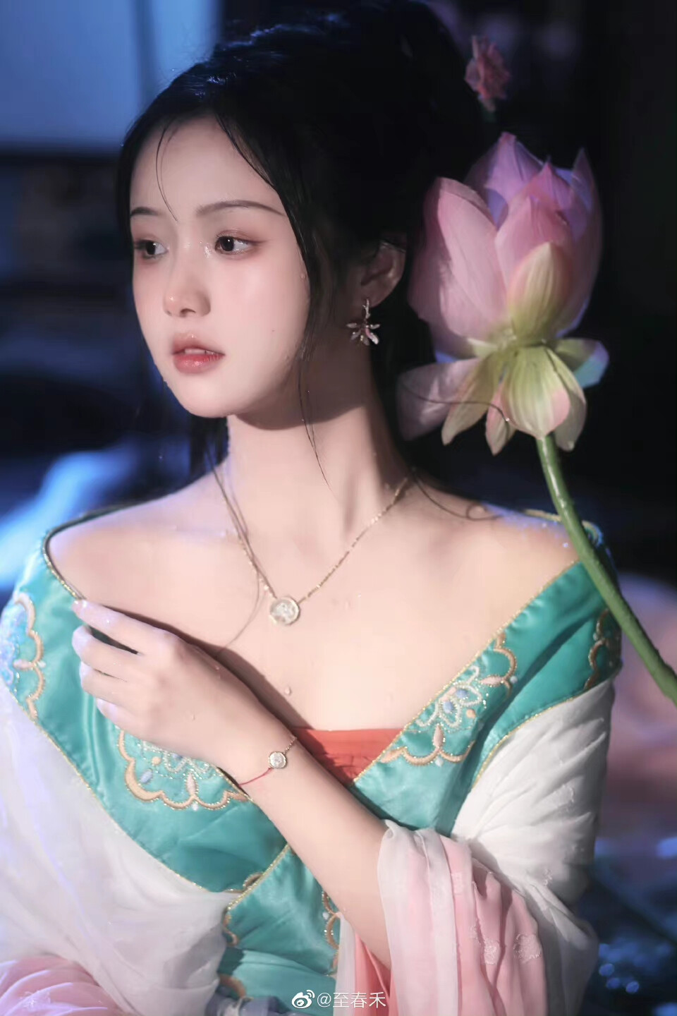 梦中仙女
cr@至春禾