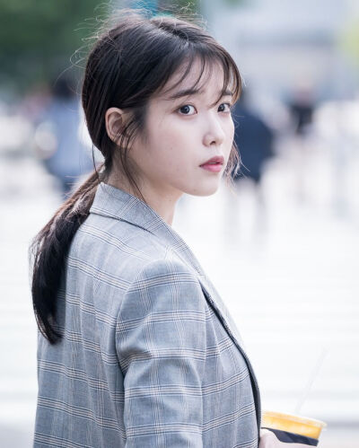 IU 李智恩 李知恩