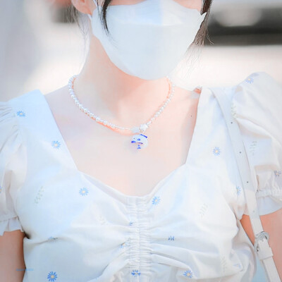 爱与美的Aphrodite。