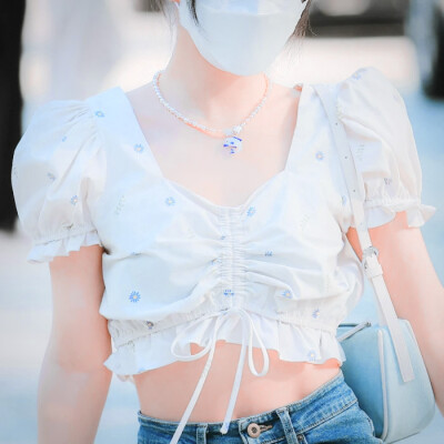 爱与美的Aphrodite。