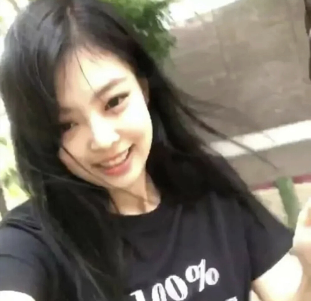 Jennie头像