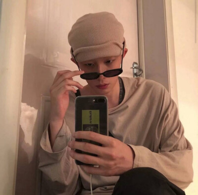 孤独像无人送粥的重感冒