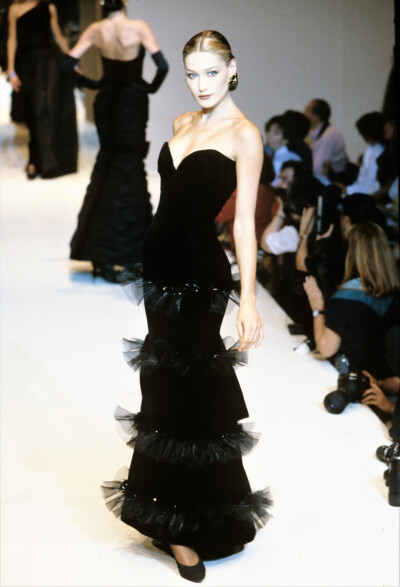 givenchy fall 1995 couture