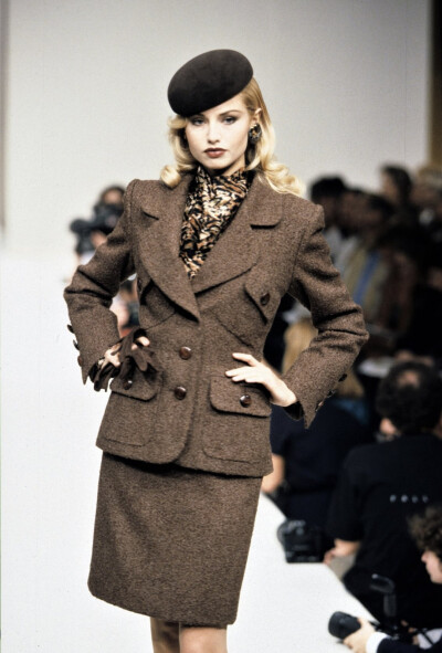 givenchy fall 1995 couture