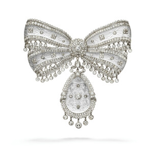 cartier 卡地亚 蝴蝶结胸花 1913年 镶嵌钻… - 高清图片,堆糖,美图