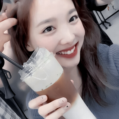 Heartshaker（ Nayeon ）