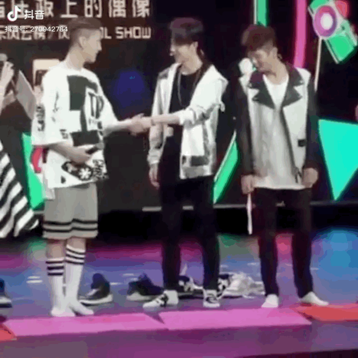 ☀一宝多少有点搞笑因素在身上>3<☀