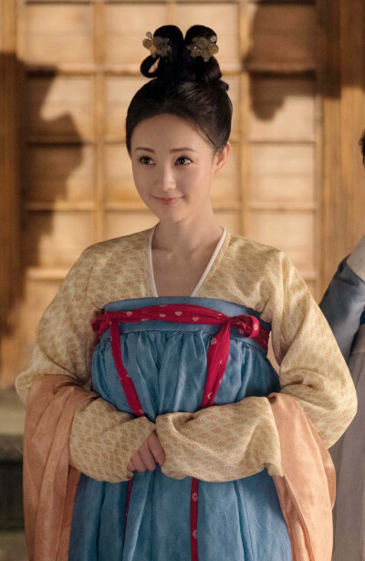 骊歌行 李一桐 傅柔 蓝裙 鹅黄襦