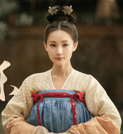 骊歌行 李一桐 傅柔 蓝裙 鹅黄襦