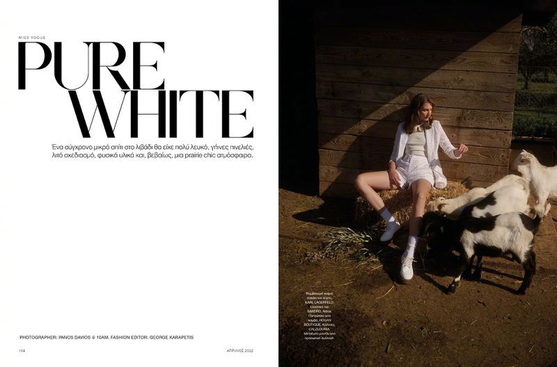 Vogue Greece April 2022 希腊版四月刊，“Pure White”白色系服饰，恋人的乡村生活小调
摄影: Panos Davios