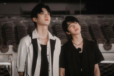 INTO1 张嘉元 周柯宇
元周率
图源微博见水印