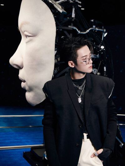 把眼镜焊在脸上好帅