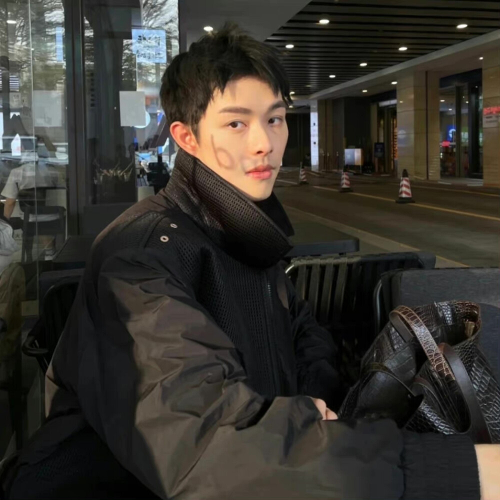 真人男生头像 ｜ 高清男头 ｜ 素质拿图 - 高清图片，堆糖，美图壁纸兴趣社区