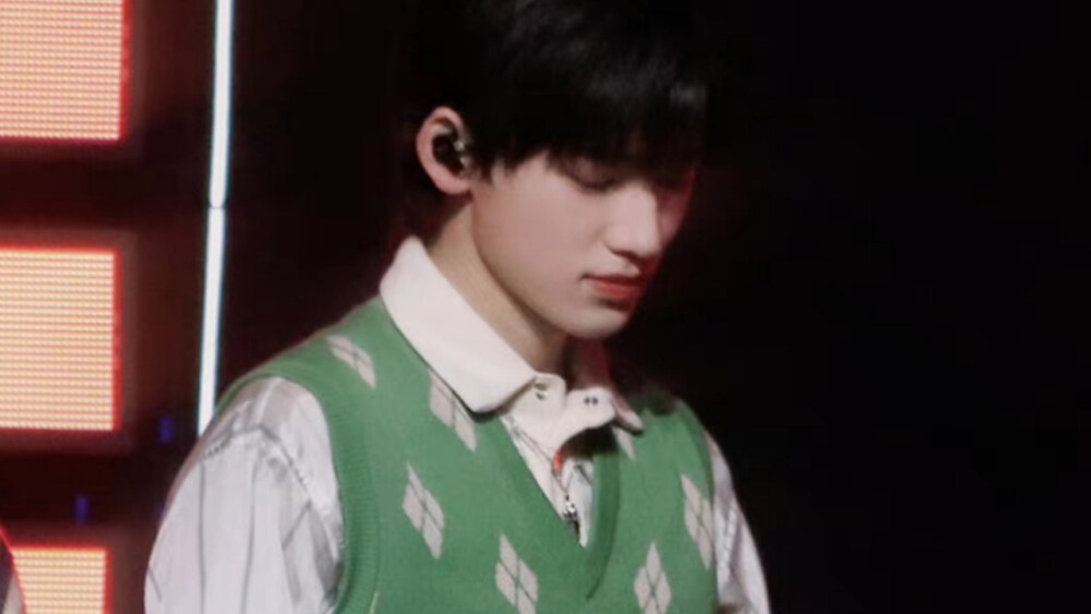 橙光素材 @宋亚轩
自修