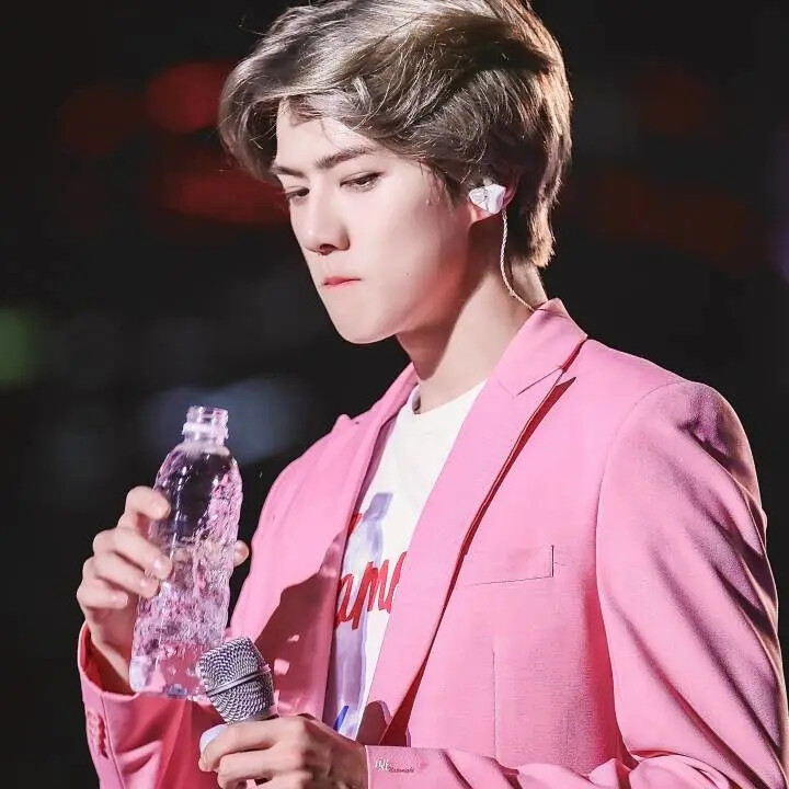 吴世勋 SEHUN