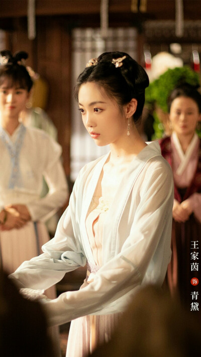 黄圣依 侯梦瑶 陈妍希 乔欣古装 - 堆糖，美图壁纸兴趣社区