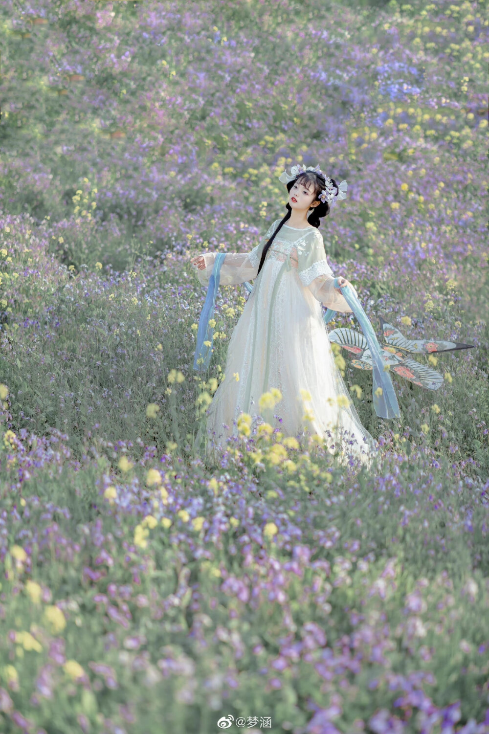 摄影后期：@梦涵
妆造：@念不叽叽
#合肥约拍# ​​​