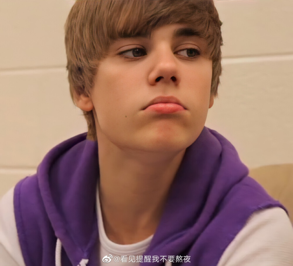 Justin Bieber
贾斯汀 比伯
图源微博，侵删