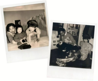 这是街拍摄影师张佳音与JNBY X Polaroid Originals的一次拍摄合作。他们一起寻找100位素人模特，根据这些人之间不同的关系，将他们分成五组，用宝丽来进行街拍——这也是张佳音街拍8年来，第一次用宝丽来进行一整个…