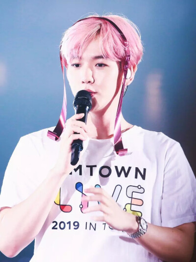 BAEKHYUN