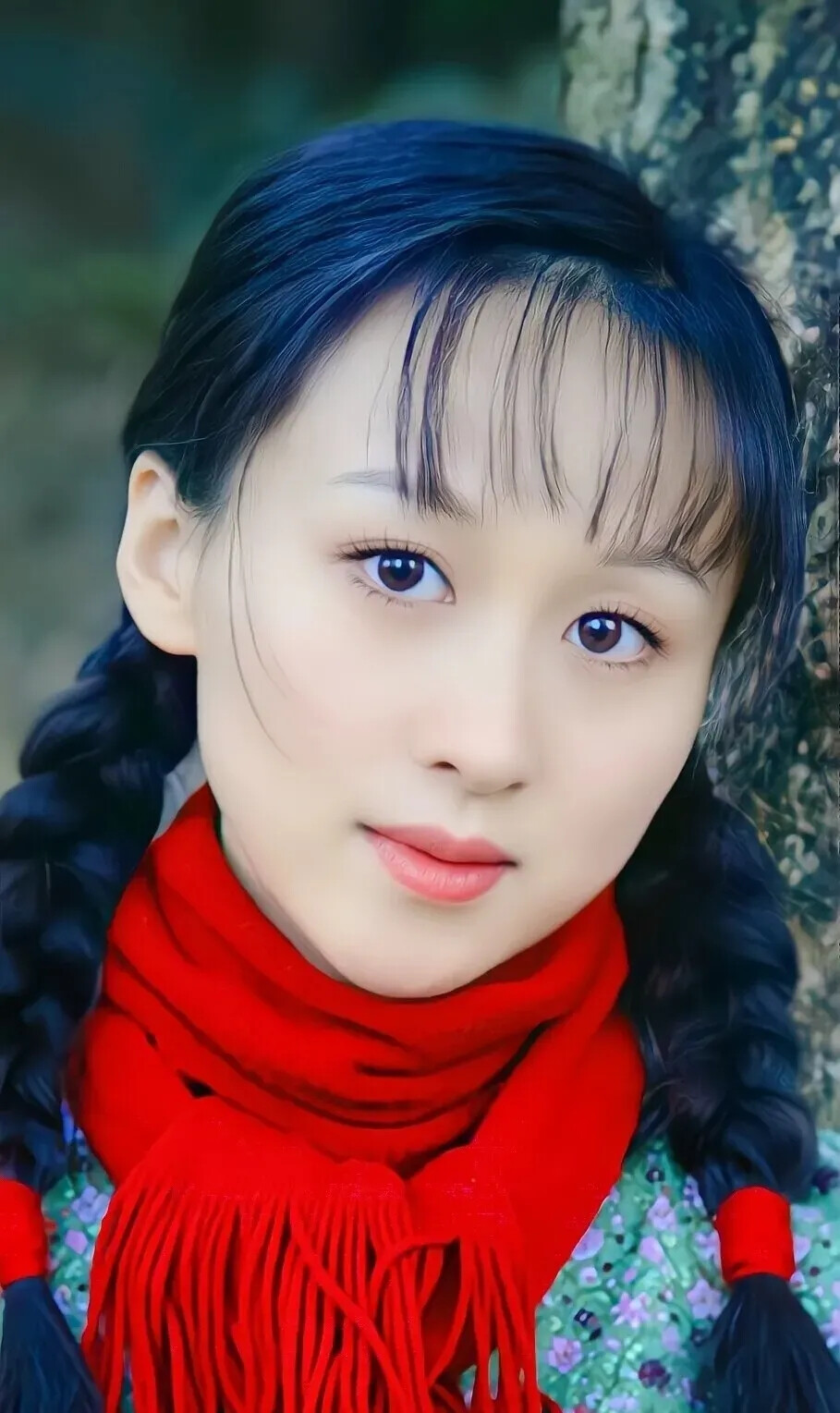 练束梅三妹饰演何三妹