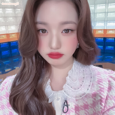 
▪​Wonyoung˗ˋˏ♡ˎˊ˗ | 像花一样漂亮的圆圆
