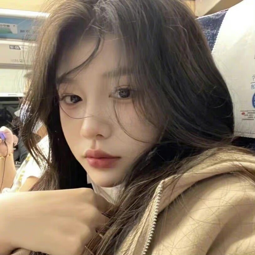 - ʸᵒᵘ ᶜᵃⁿ'ᵗ ᵍⁱᵛᵉ ⁱⁿ ᵗᵒ ˡⁱᶠᵉ ʷⁱᵗʰᵒᵘᵗ ᵗʳʸⁱⁿᵍ. -
总不能还没努力就向生活妥协吧