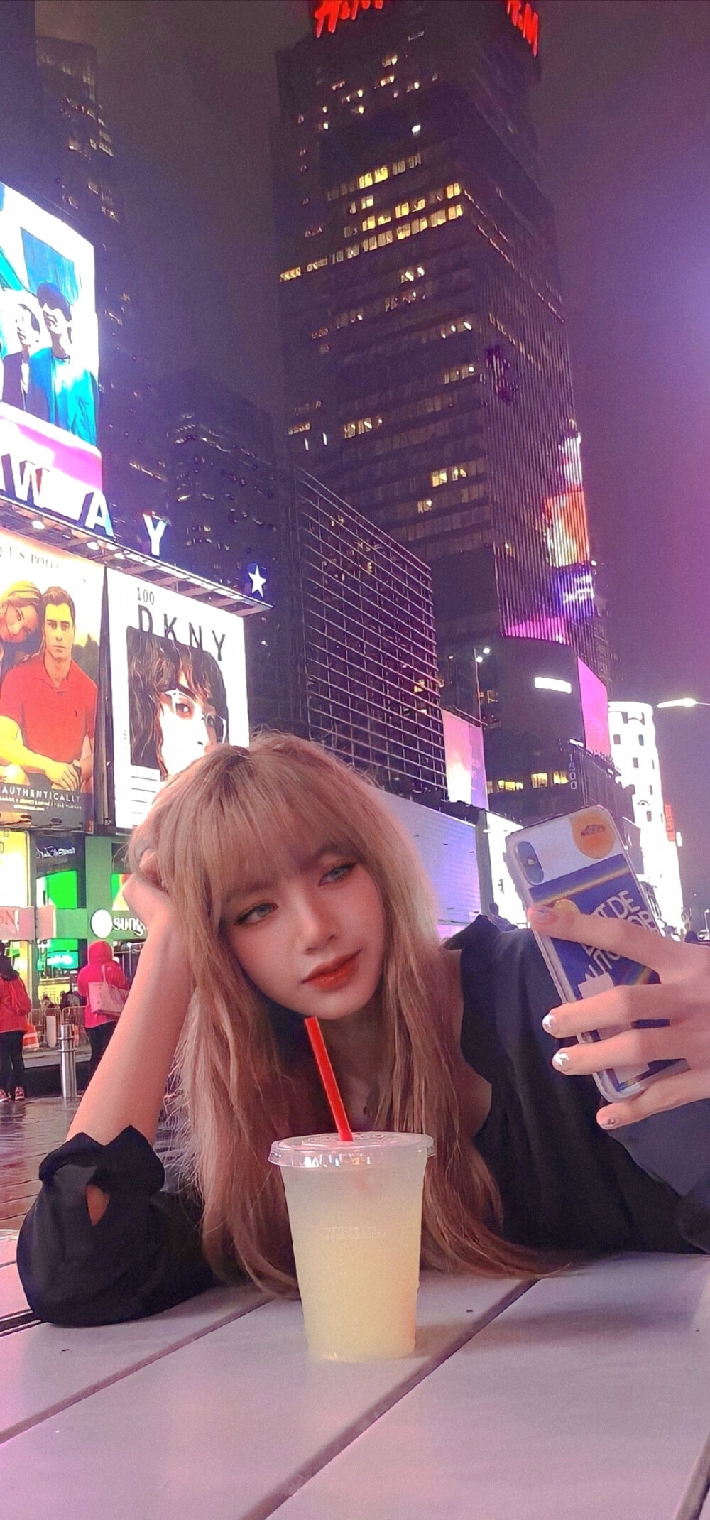 LISA
喜欢的歌慢慢听 喜欢的事慢慢做 喜欢的生活 好好努力"