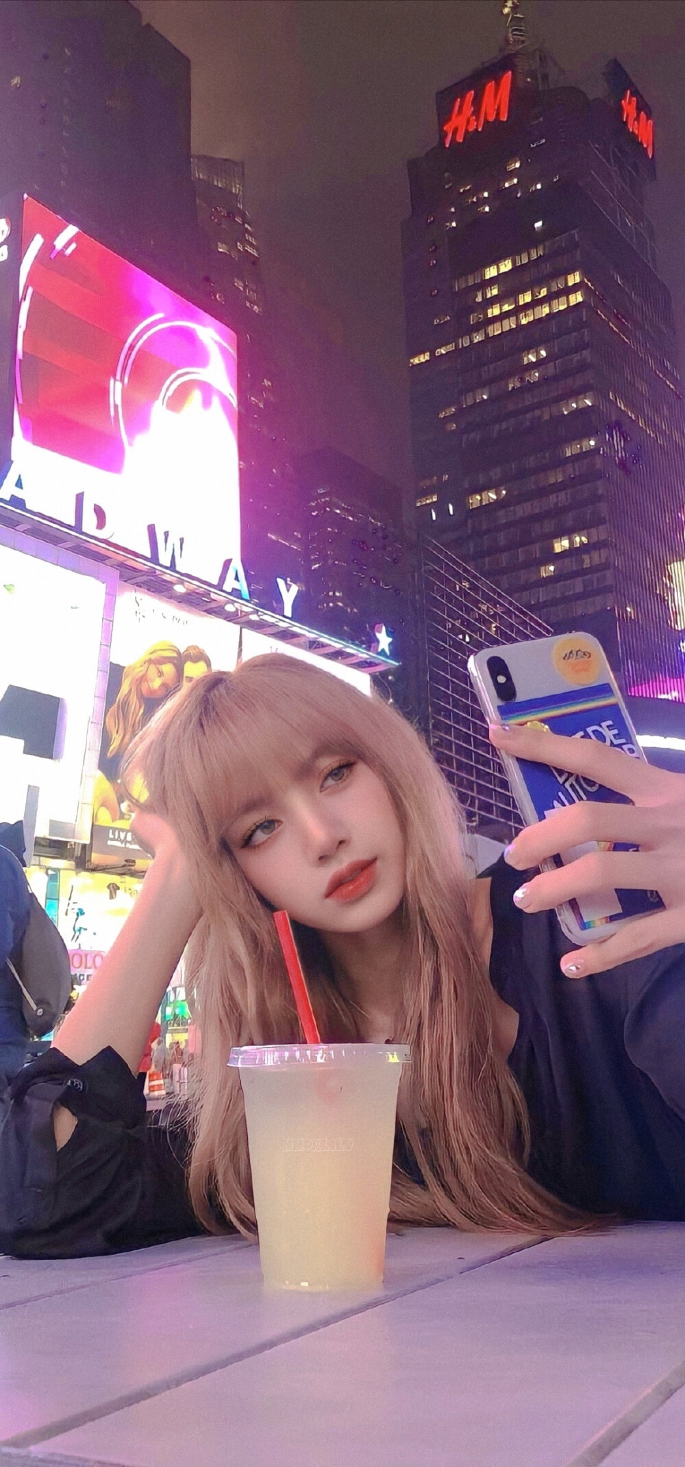 LISA
喜欢的歌慢慢听 喜欢的事慢慢做 喜欢的生活 好好努力"