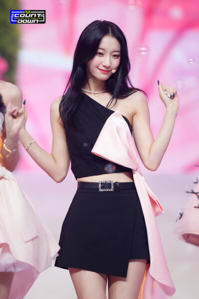 OH MY GIRL Binnie 裴有彬