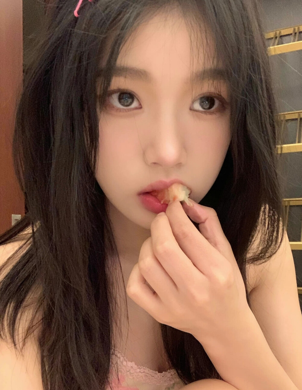 weibo：?妮妮乏了?