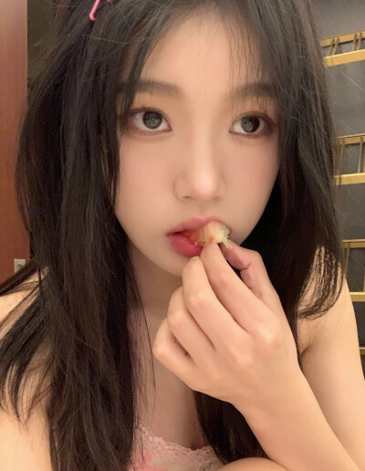 weibo：•妮妮乏了•