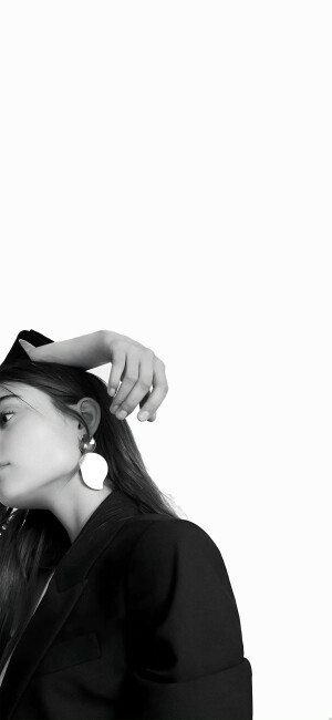 ：半句再见
                                           ⚪️