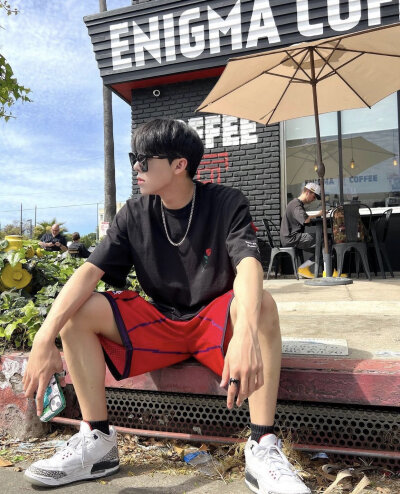 Trainee A woochan
twt:@TraineeAtrans