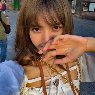 
Lalisa·Manoban _